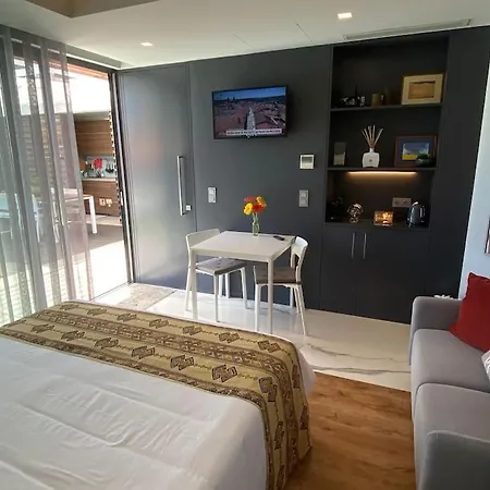 Pool House, Like A Private Boutique Guest house Machico (Madeira)