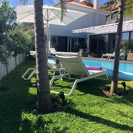 Pool House, Like A Private Boutique *