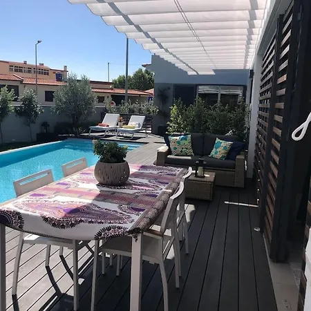 Guest house Pool House, Like A Private Boutique